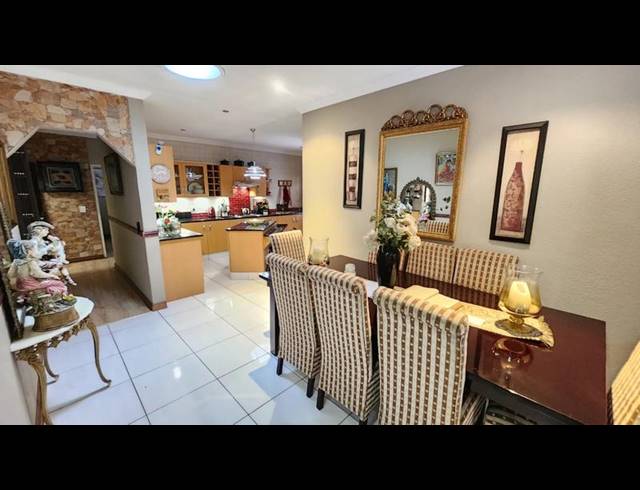 3 BEDROOM CLUSTER FOR SALE IN NEWMARKET